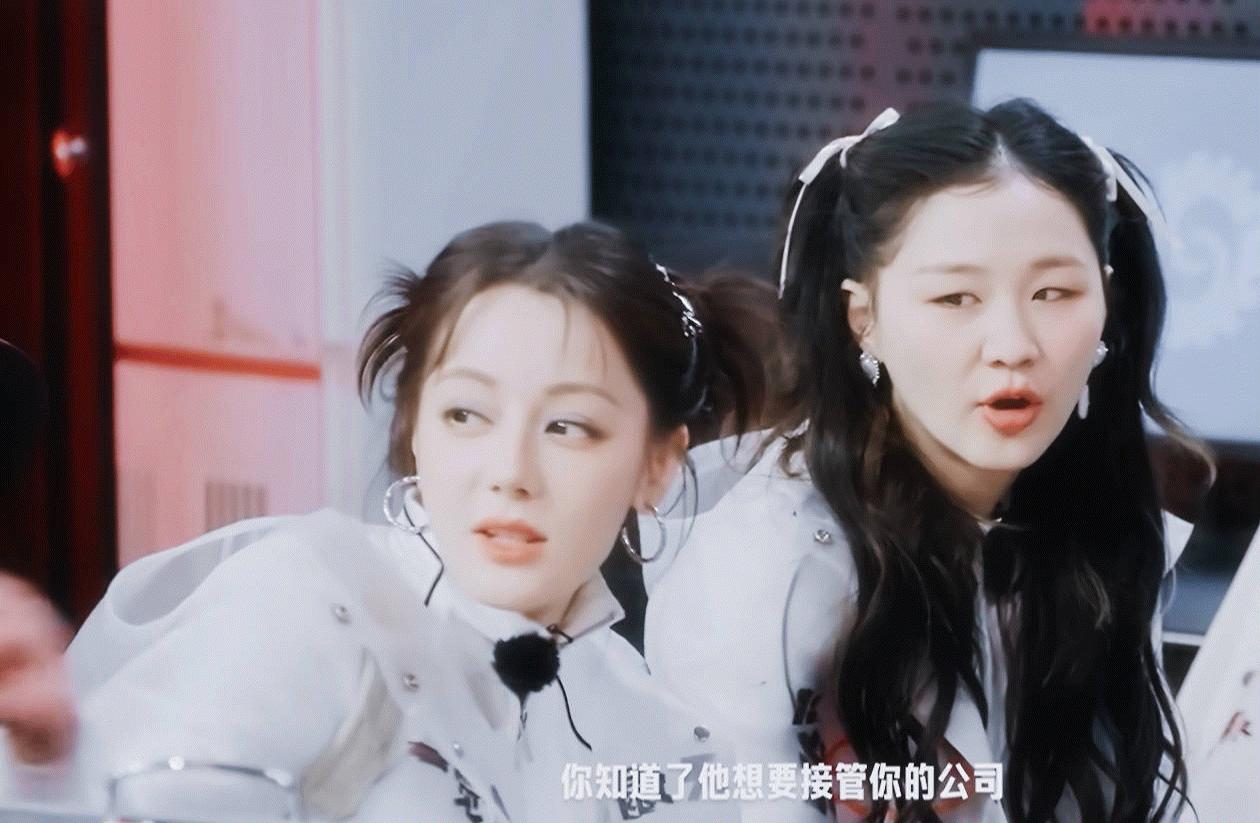 迪丽热巴开推3洋娃娃造型特写