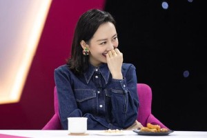 王鸥谈吻戏脸红 赵丽颖耿直回应生理反应