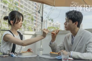 龚俊《沉睡花园》专访：心理咨询师角色的挑战与成长