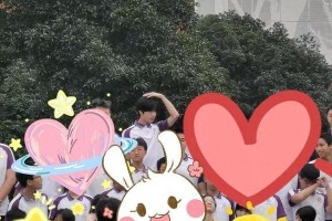 刘耀文回校拍毕业照，时代少年团成员成长记