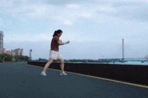 贾玲《热辣滚烫》票房破21亿：瘦身逆袭背后的励志人生